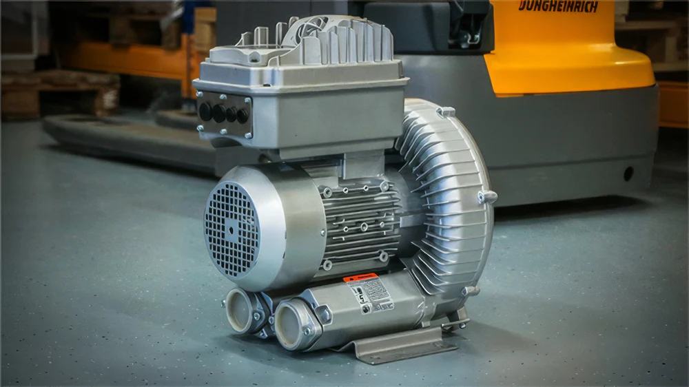 Vacuum pump